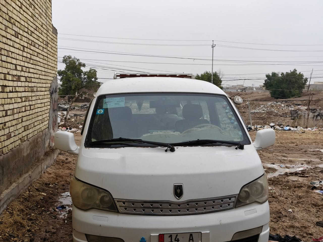 السلام عليكم ورحمة الله وبركاته سيارة للبيع كفاله عامه بل تصوير موجود تحويل ثاني يوم شرط السياره متنباع اذا مو تحويل باسمي الاتصال عله الرقم *********** أو الرقم الثاني *********** وبل خدمه السيارة حاليا في ميسان العمارة
