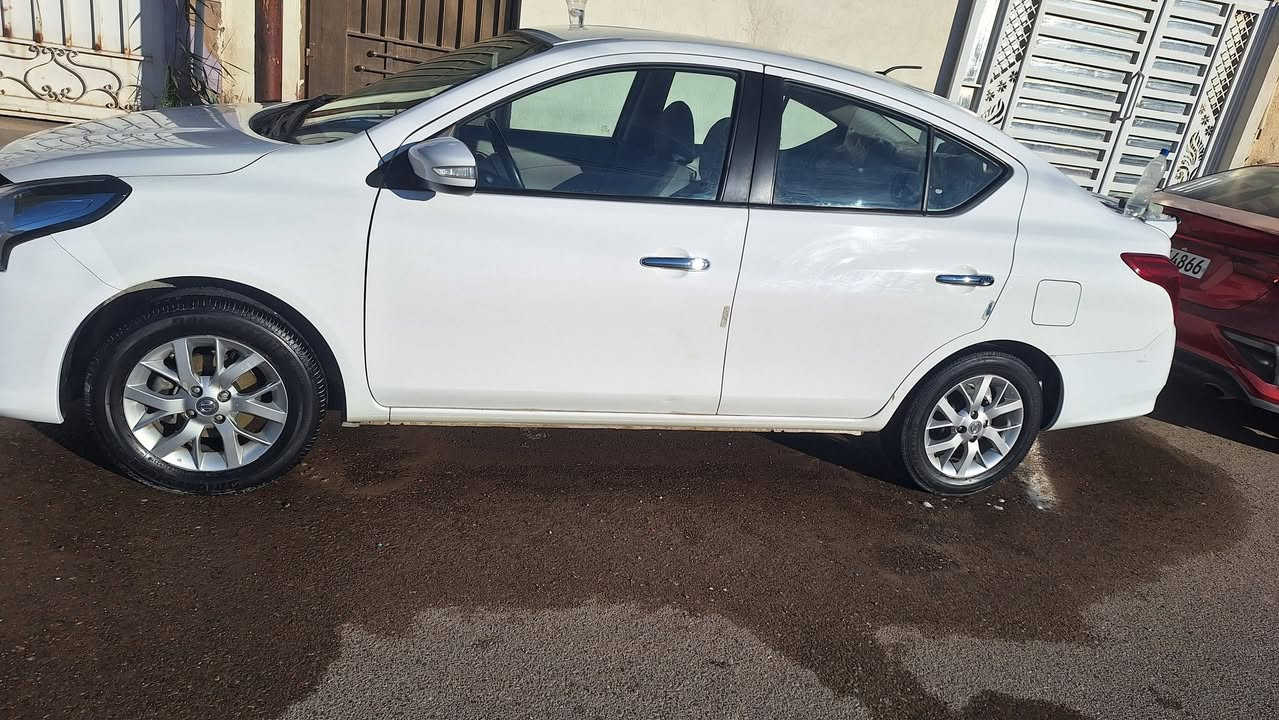 سيارة نيسان سني موديل 2024 مصري . الضرر خفيف فقط جاملغ امامي بصف السائق راجع على البارد شي خفيف . وتبديل جامة الامامية فقط . والباقي كفالة افحص سونار  . سيارة بيه شوية تكحيلات خفيفه . .
العسر 118 ورقة سيارة رقم اربيل بأسمي تحويل ثاني يوم مكاني الفلوجة.  
ماشية عداد 68 الف كيلو . اتصل 
*********** الي مو شراي لا يدخل ويعامل .
