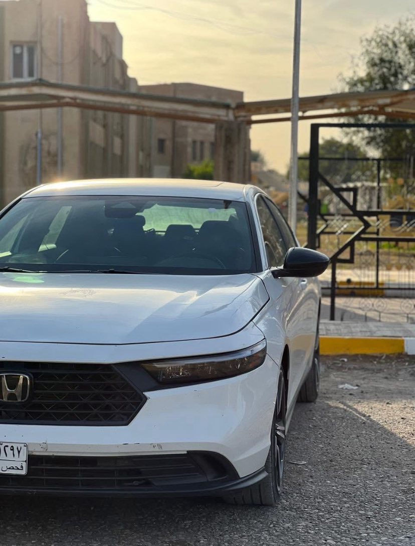 ………{اكورد للبيـع🤍}……….
السلام عليكم اكورد موديل 24وارد للبيع بدون صبغ بدون ايرباك بدون تبديل بيها بارد شي قليل موجود بالصور ماشيه 31الف ميل وقابل للزياده  محرك v4 2000 Haibridبيها ثلاثَ انماط قيادة SPORT/NORMAL/ECO.  بيها فتحه سقف AUTO تشغيل بصمه وتشغيل عن بعد مقاعد قماش تحكمات كهربائية بدون رقم تسجل بكل المحافظات ماعدا الاقليم مكاني صلاح الدين

رقم الشاصي ورقم الهاتف 

1HGCY2F50RA005714///***********
