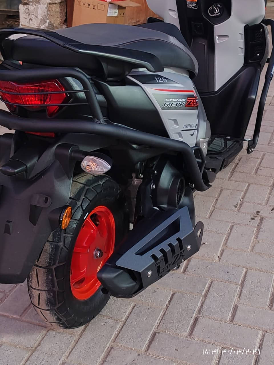 السلام عليكم 
دراجة ZR 25
للبيع كفالة عامة من الشخط
سويجين
زلخه بكد الاضفر مابيه
كامل ملحقاته
درع
دوسة خلفيه
امرايات
زنون اشاير
واقيه صالنصه تزويد 
العنوان الرميثة حي الحسين
للاستفسار الاتصال على الرقم
*********** او خاص
