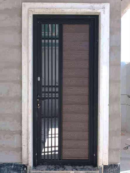 السلام عليكم َابو فهد الصنع ابواب شبابيه بلاستيك حديد المنيوم موصل صناعه الكرامه اي استفسار الرقم *********** بي واتساب
