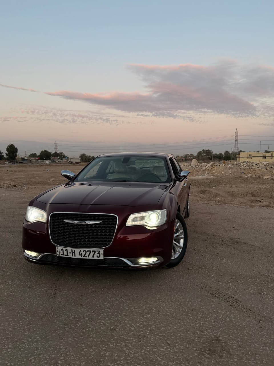 اوباما كلايسلر ٣٠٠
موديل٢٠١٩
موصفات ال C معروفه 
فول السياره بانورما كشنات جلد وكهرباء سياره كلين بس بيه شخط بل باب غيره كفاله من صبغ وبارد وكلشي سياره حلوه وجديده للاستفسار اتصل على الأرقام ***********
*********** الهندية, كربلاء
