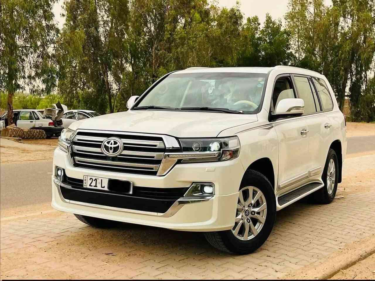 السلام عليكم ورحمه الله وبركاته
للبيع لاندكروز 2019 كسر كارتون وضع شركه لوك سيارة حيل
فول مواصفات 1/1 
ماشيه 98 الف كيلو متر 
رقم سليمانية رقم وهزة وسنوية جدد
سيارة تخم تاير جديد 
سيارة من رقم لرقم وكاله 
كفاله من شخص ورصعه ولبارد 
بالعافية على الي تصير من نصيبه 
مكانها بابل المسيب للستفسار اكثر اتصل ***********
