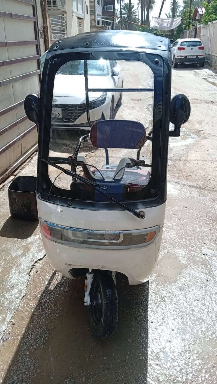 السلام عليكم دراجة شحن للبيع نضيفة السعر 500الف العنوان بغداد الطي رقم الهاتف ***********
