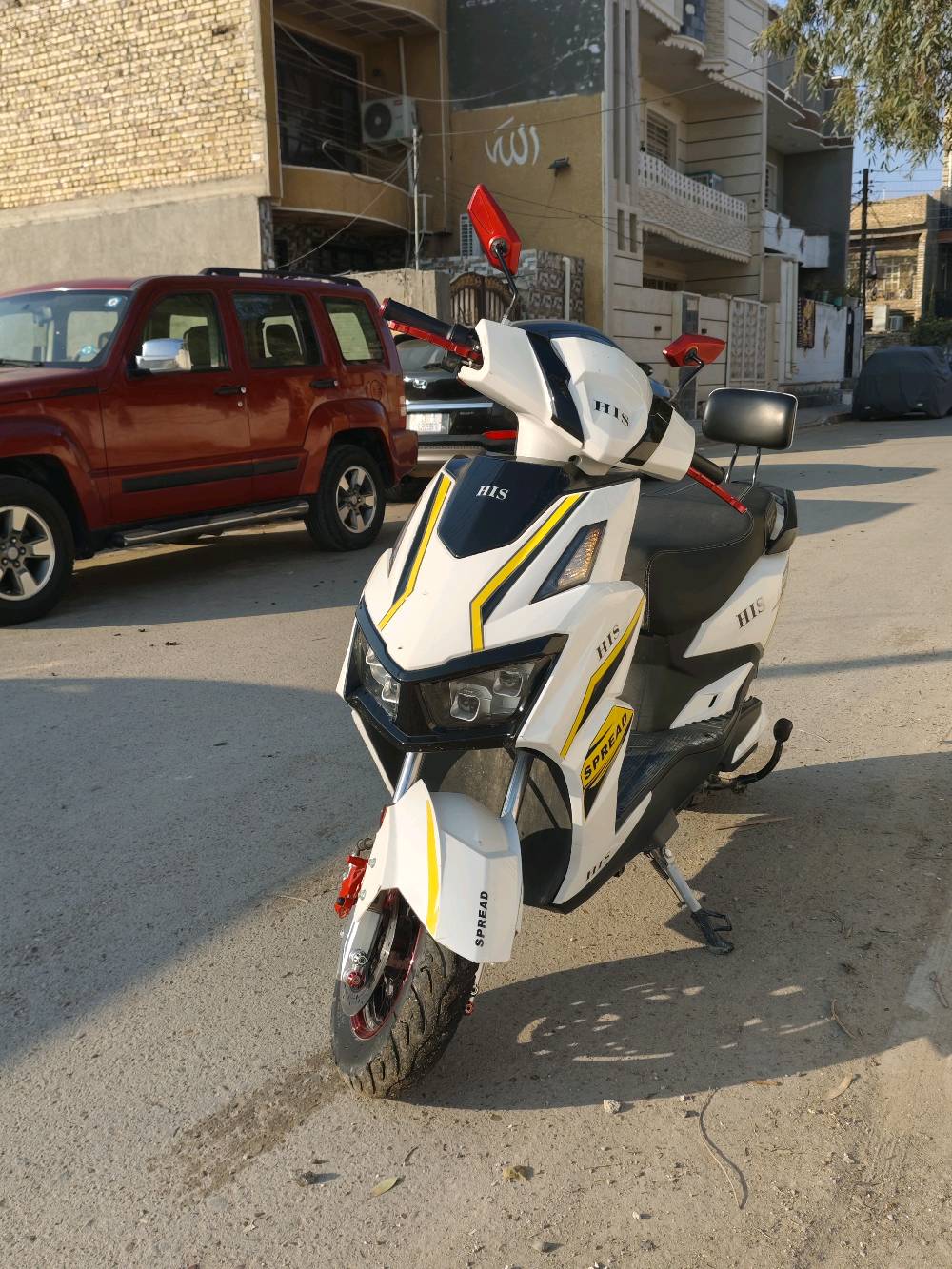 دراجه سكنس شحن 6بطاريات حجم كبير مديل 2025 اربع سرع تمشيك 60كيلو تشغيل بصمه ومفتاح وكارت ومواصفاتها مفوله دراجه نضيفه بس عيبها بطاريات منفوخه السعر 500الف وبيها مجال مكاني بغداد حسينية الراشدية 