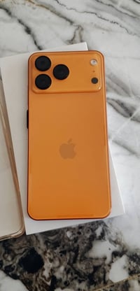 ايفون ١٧ • ٥١٢ • مستعمل يومين