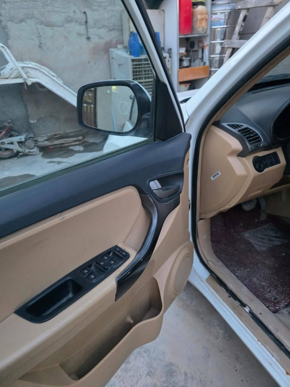 للبيع تيكو 12 سيارة جاهز سنوية ل 2030 تخم تاير جديد صدر امامي خلفي جديد شاشة . دواخل السيارة حلوة باسمي 60 ورقة وبيها مجال 
***********
***********
