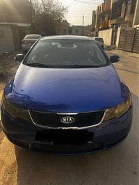 كيا فورتي ٢٠١٠ وارد امريكي بعني تقريبا ex السيارة موديل فول عدا الفتحة...