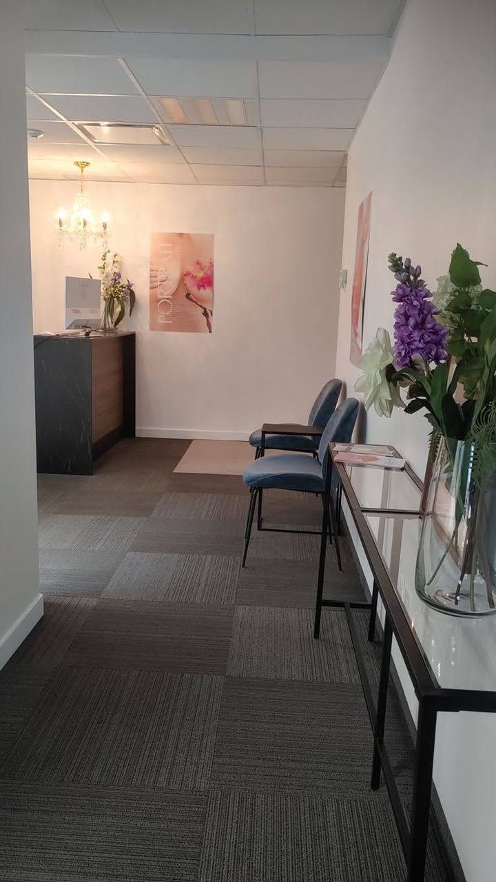 #مجمع #طبي في #اليرموك يحتوي على طابق #تجميل جاهز للإيجار للتواصل ***********
