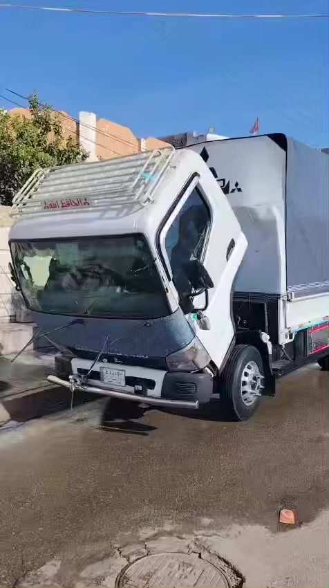 سلام عليكم كنتر للبيع مديل 2017 سياره جديده كاملا للعمل سعر  وستفسار عله هاذا رقم ***********
