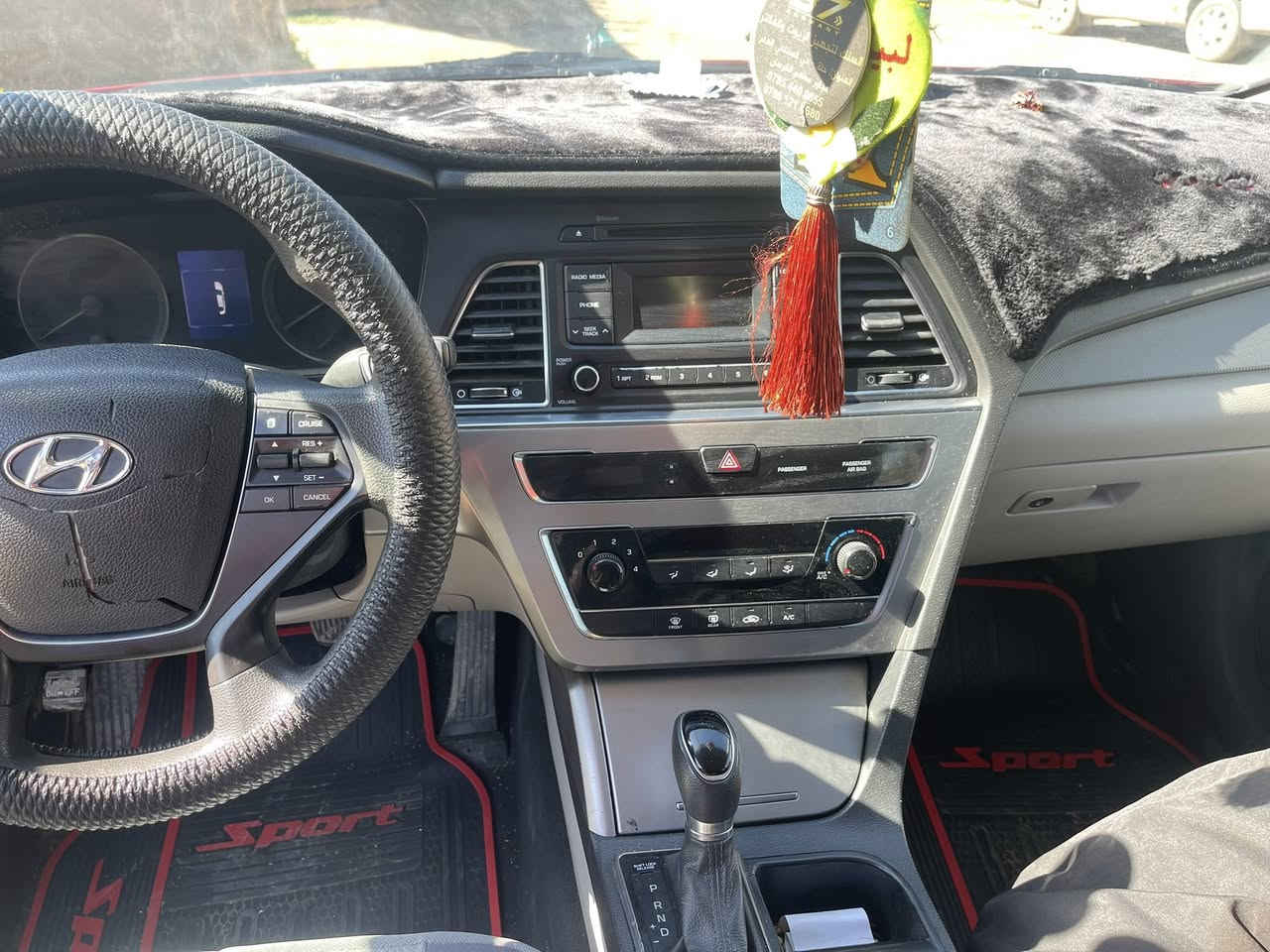 سوناتا مديل 2017 
سونار موجود 
تبريد قطعه وحده 
ليت زنون مانع انزلاق 
محرك 2400
ماشيه 126
رقم أربيل تحويل ثاني ييوم
معله  كازكت انسه الدونز 
حداديه بل باكيت قبل شهر  سويت حداديه كامله 
السعر خاص 
وتساب أو تصل هاتف ***********سًونار. 
مرفق بل منشور 
هزه جديده 
رقم جديد 
تحويل ثاني يوم 
سنويه 2028
السياره خير من الله
