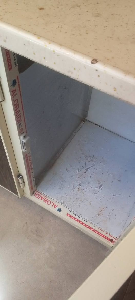 كاونتر  ابو السنك تسكام مرمر ونضيف مترين مع ملحق مترين للبيع


**إذا كنت صاحب هذا الإعلان وتريد حذفه لأي سبب، رجاءا أرسل رسالة إلى الدعم الفني**