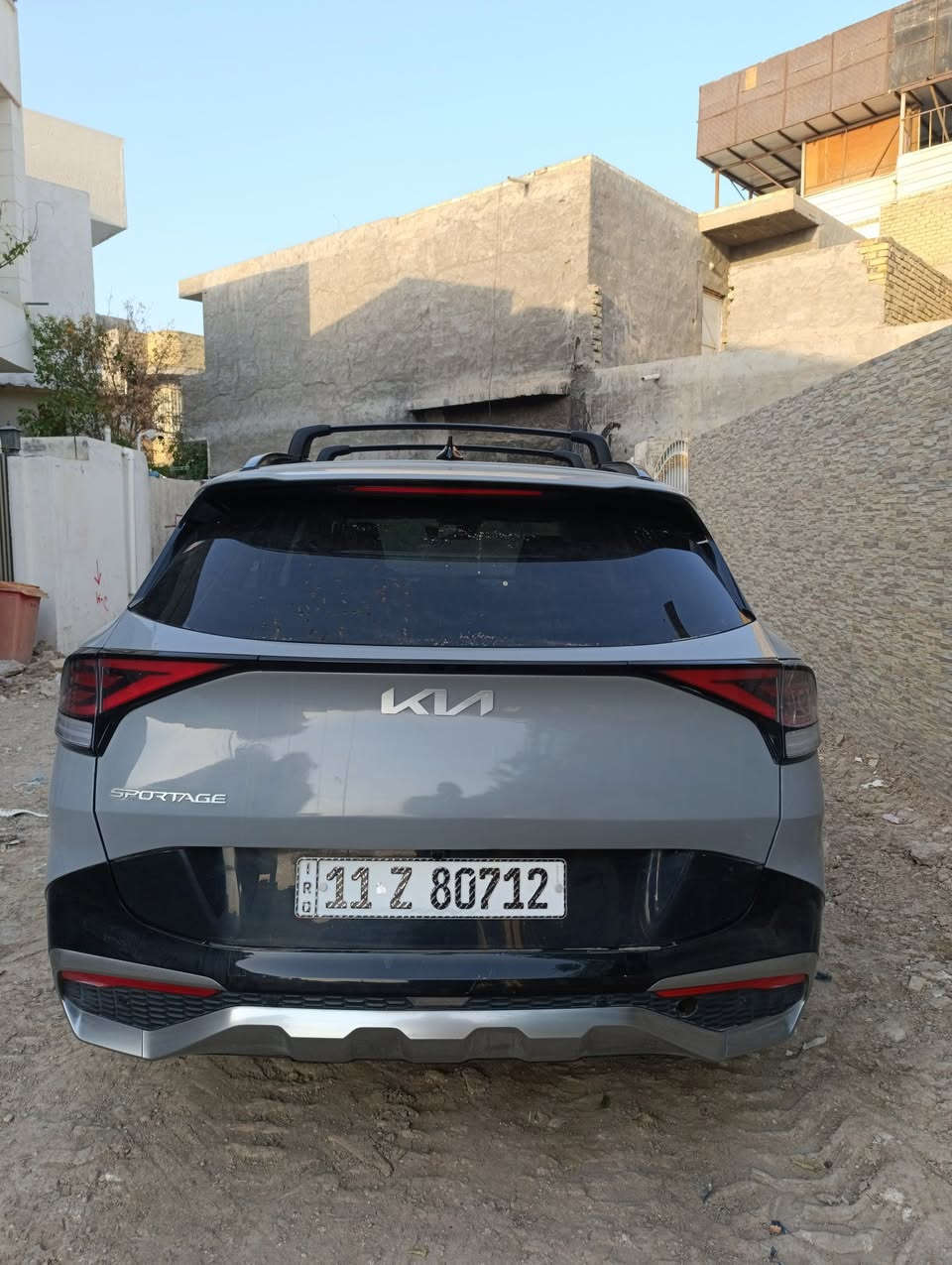 السلام عليكم و رحمة الله 
سبورتج برستيج فول مواصفات 2024 رقم بغداد ماشية 10الاف (كم) بدون إرباك بدون تبديل فقط صبغ بالصندوق صور الحادث و قم الشاصي ضمن الصور مكان السيارة بابل / ***********
السعر 248
