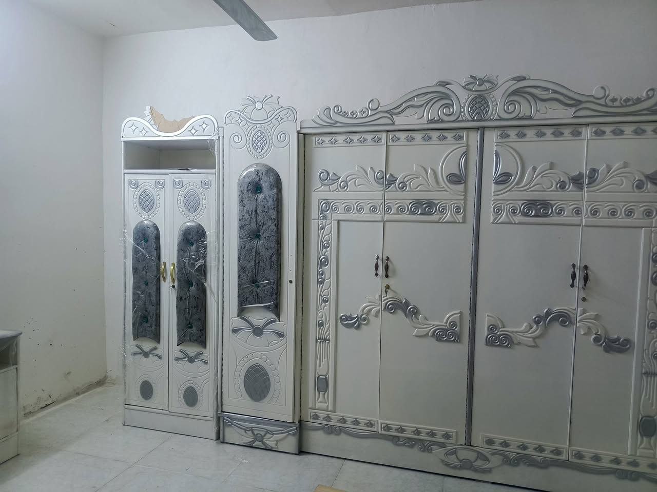 سلام عليكم غرفه نوم مستخدمه البيع سعره 850وبيه مجال***********
