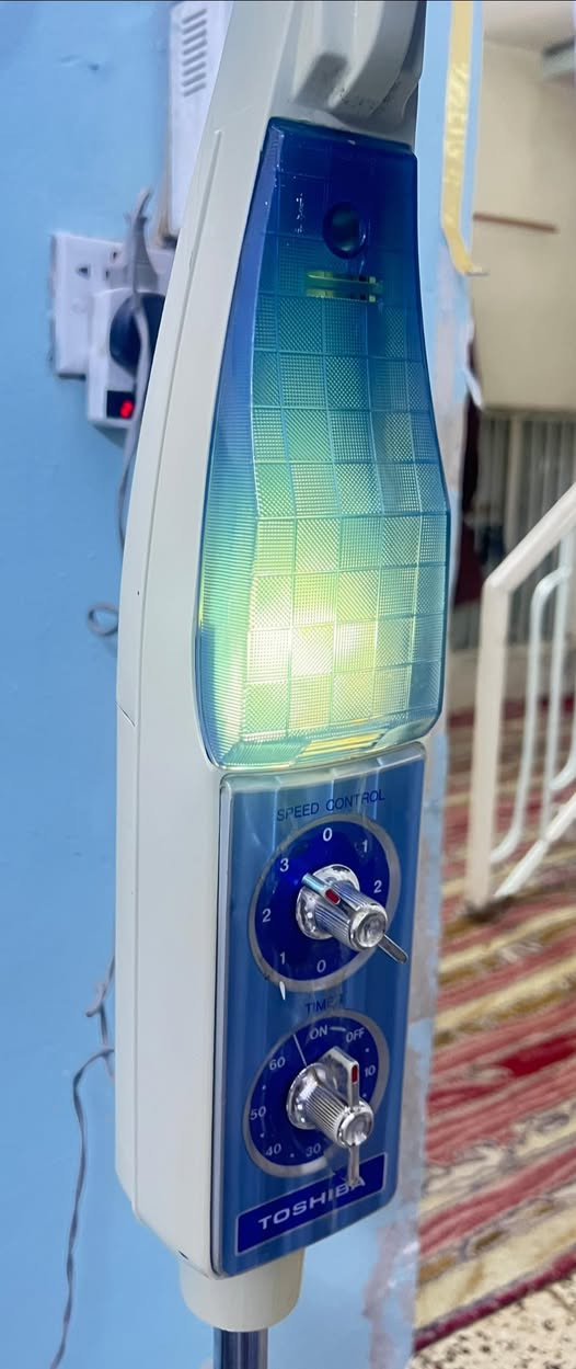 للبيع
مروحةًعموديةًتوشيبا نظافة 90٪
مكان بغداد


**إذا كنت صاحب هذا الإعلان وتريد حذفه لأي سبب، رجاءا أرسل رسالة إلى الدعم الفني**