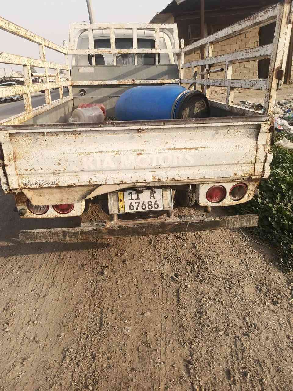 السلام عليكم ورحمه الله وبركاته كيه بنكو ٣ موديل 2007 رقم بغداد انكليزي تحويل ثاني  يوم قماره مبدله بلاديه محرك دايخ العنوان بغداد ابوغريب أخوان اني مكلف بنشر رقم صاحب السياره *********** السعر ٦٨ بيها مجال
