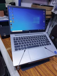 ستان لابتوب • خشبي • دوار