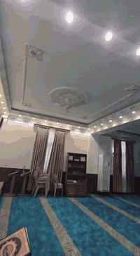 إبداعٌ في النقش، وسموٌ في المعنى."   "تجديد بيوت الله.. أمانة نعتز بحم...