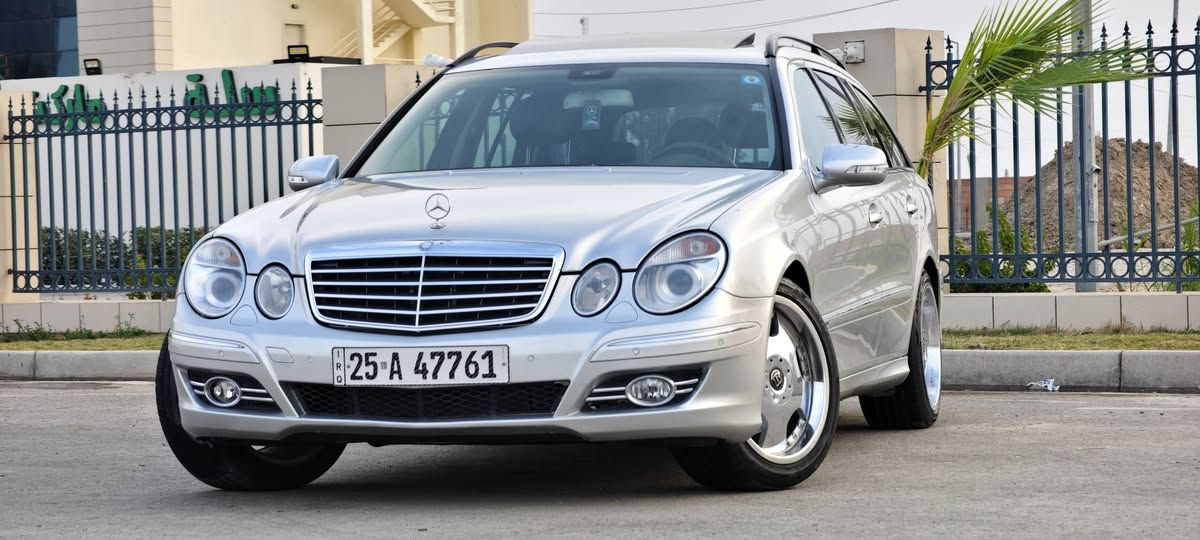 تحفه للبيع 
E500 V8 W211
موديل 2003 
محرك V8 
رقم كركوك بسمي شرط التحويل 
جديدة جدا 
ربع قطعه صبغ فقط الباقي مكفول 
السعر 145 ورقه قفل
العنوان واسط الكوت 
للاستفسار الاتصال على الرقم 
***********
***********
