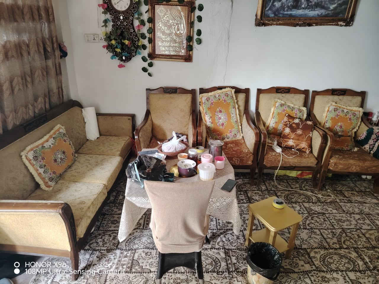 أغراض بيت بأسعار مناسبة للبيع
ميز طعام مع اربع كراسي سلستيل سعر ٤٥ الف سيت طبلات خشب ١٥ الف كنفيرة عامودي ٤٥ الف كوانتر خشب ٤٥ الف تخم قنفات ١٠٠ دوشك ابو النفر الواحد ١٥ الف ومجمدة على الشغل ١١٥ الف. وبيهة مجال اذا الكل جمله *********** للتواصل
