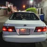 نيسان صني • ١٩٩٥ • للبيع