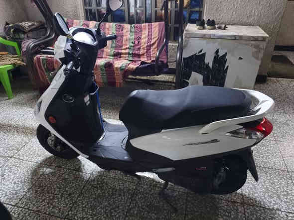 السلام عليكم شباب دراجه اكزز ياباني الحديث صارلهة سبوع نازله من الرمبه تاريخ الوصل موجود الدراجه للبيع مكاني بغداد الشعب رقم***********
