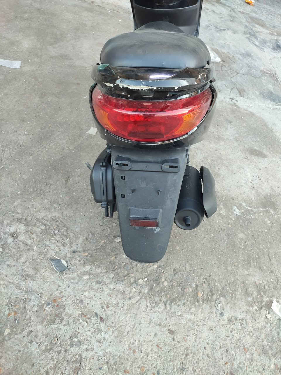 سلام عليكم دراجه ابريز للبيع الدراجه خير من الله كهربائيات كله شغاله كفرات جديده سعر 650 مكاني الشعب سوك اربع تالاف ***********
