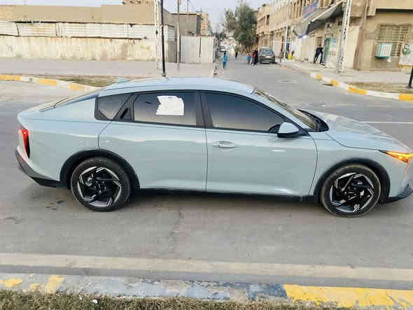 سلام عليكم كي 4 موديل 2025  موصفات نص فول  بصمه شاشه كبيره تحكم جهتين رادار امامي جانبي رادار خلفي شحن واير ليس الحادث موضح بلصور  فقط بنيد مبدل ايرباك فقط ستيرن   السياره جاهزه مابيه اي نقص لونه كلش حلو ماشيه 7 الف mi  مكينه 2000 السعر 160 لاستفسار *********** بغداد
