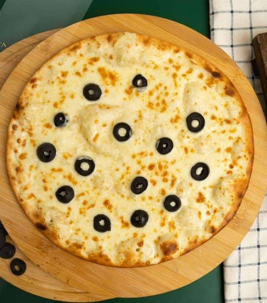 بيتزا  صغير   ( ٣ )   ١٠
بيتزا وسط    ( ٣)   15
بيتزا كبير       (٢)  20
الحم بعجين وسط بيض   (٣) ١٠ 
الحم بعجين  وسط بجبن (٣ ) ١٠
الحم بعجين وسط  عادي  (٣)  ٨
 مناقيش بجبن وزعتر   (٣)  ٨ 
صاج يطالي  (٣) ٦ 
بركر بلغم  (3)  8
  
 
توصيل مجاني   ***********
***********
