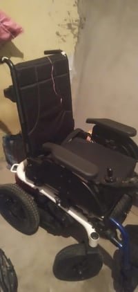 كرسي اوتوماتيكي