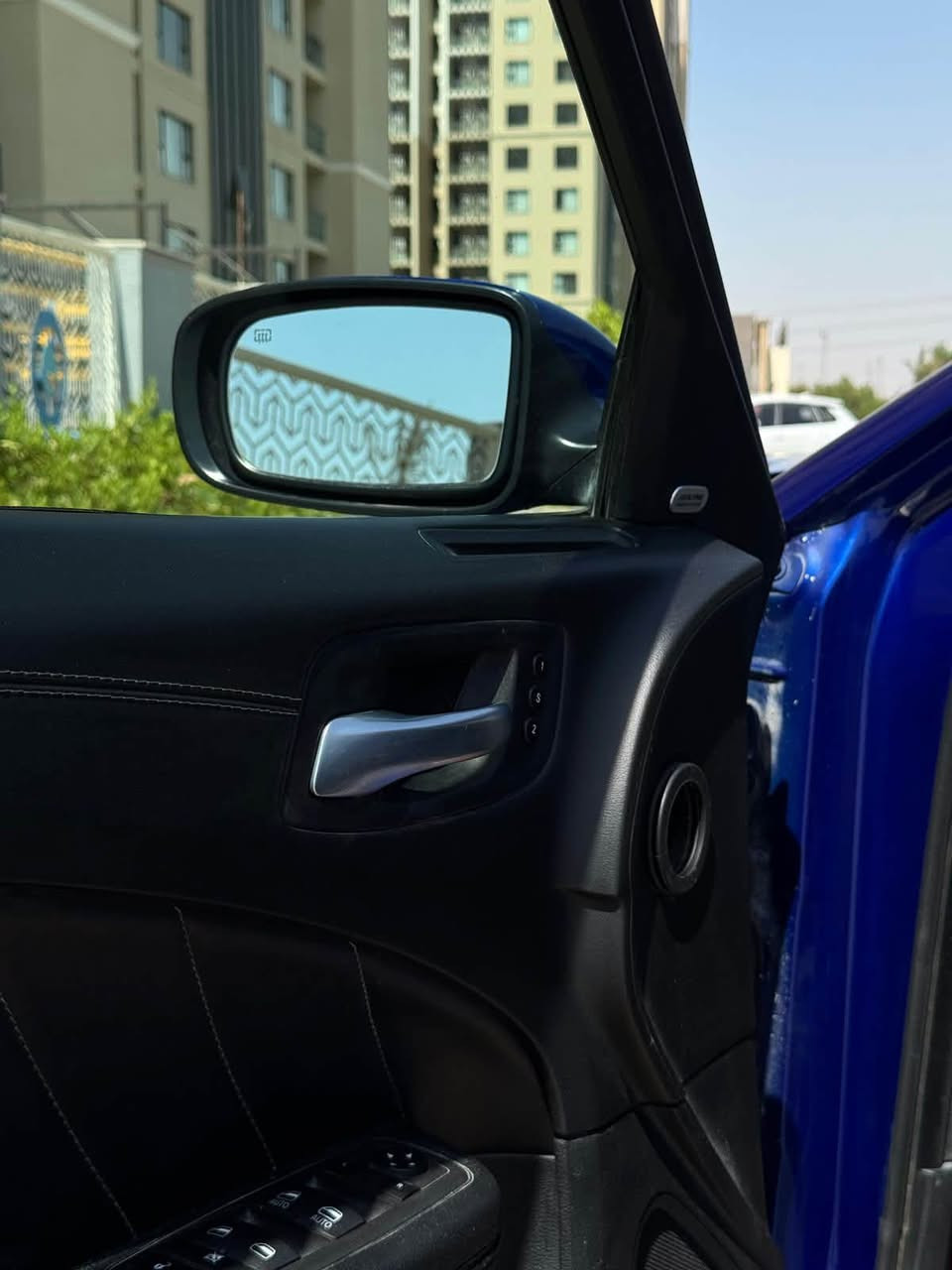 السلام عليكم. موديل 2022 تشارجر دايتونا. 6.4
فول السياره فتحه تبريد كشنات 
السياره ع وضع الشركه برمجه وحجر صالنصه وغيرها ماشيه ٣١ كير مكينه حداديه شرط الفحص  ومناسبه رقم بغداد 
٢٠٤$ وبيها مجال بسيط مكانها الحله 
للاستفسار ***********
