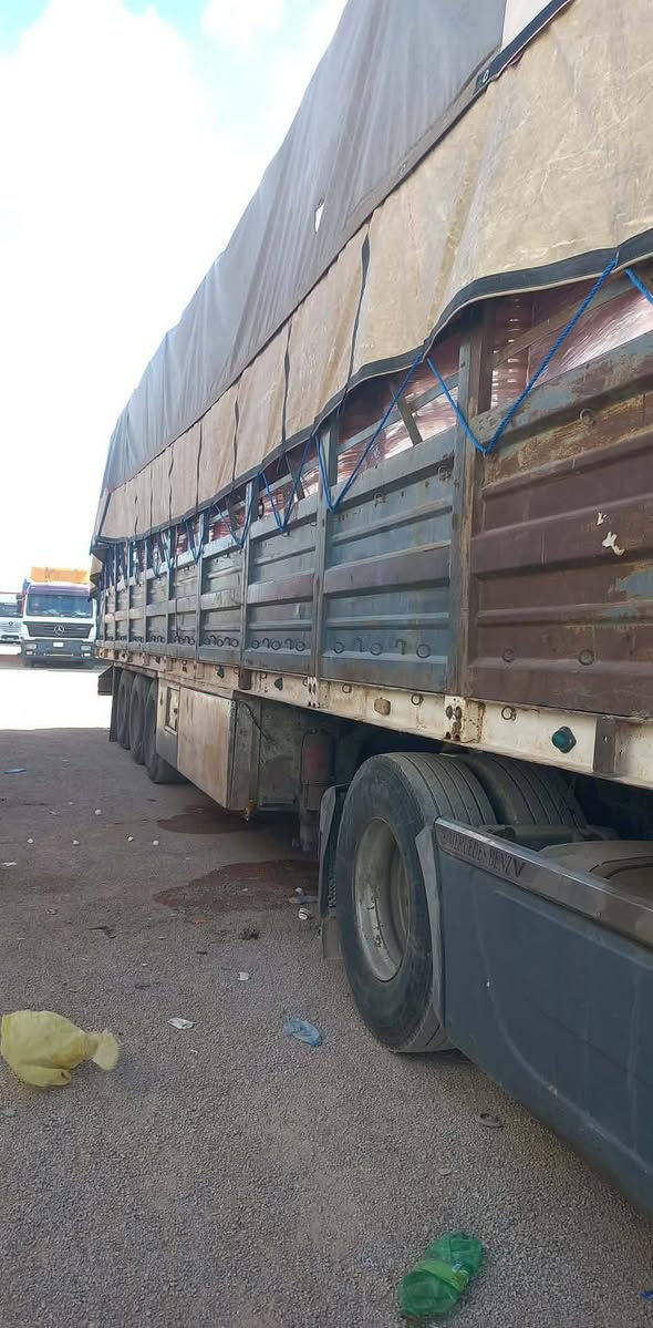 سلام عليكم
عربانه للبيع 

طول 13,60 تخم تاير تخم جوبلس مكفوله 

دناكير بيبي 13 السعر خاص ***********
