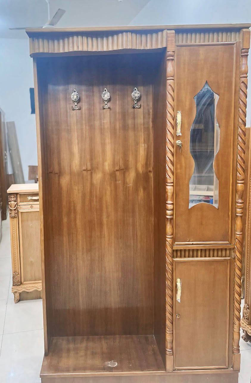 غرفه تزكام طابقين صاج ثقيل نظافه فول العنوان اربع سايدات جدد مال عبجية قرب صيدلية محمد جاسب بدر ميسان (نشتري جميع الغرف تركيه والعراقية والكناتير دز خاص) ***********
