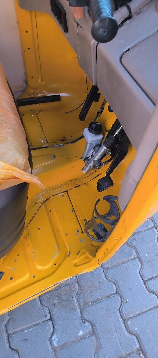 السلام عليكم 
تكتك 2022 نضافه فول ..
بس الشخطه صفح منيشنه التكتك عارضه ب9 وبيه مجال
رقم .. واتساب ***********.ومتواجد خاص
مكاني بغداد الشعله
