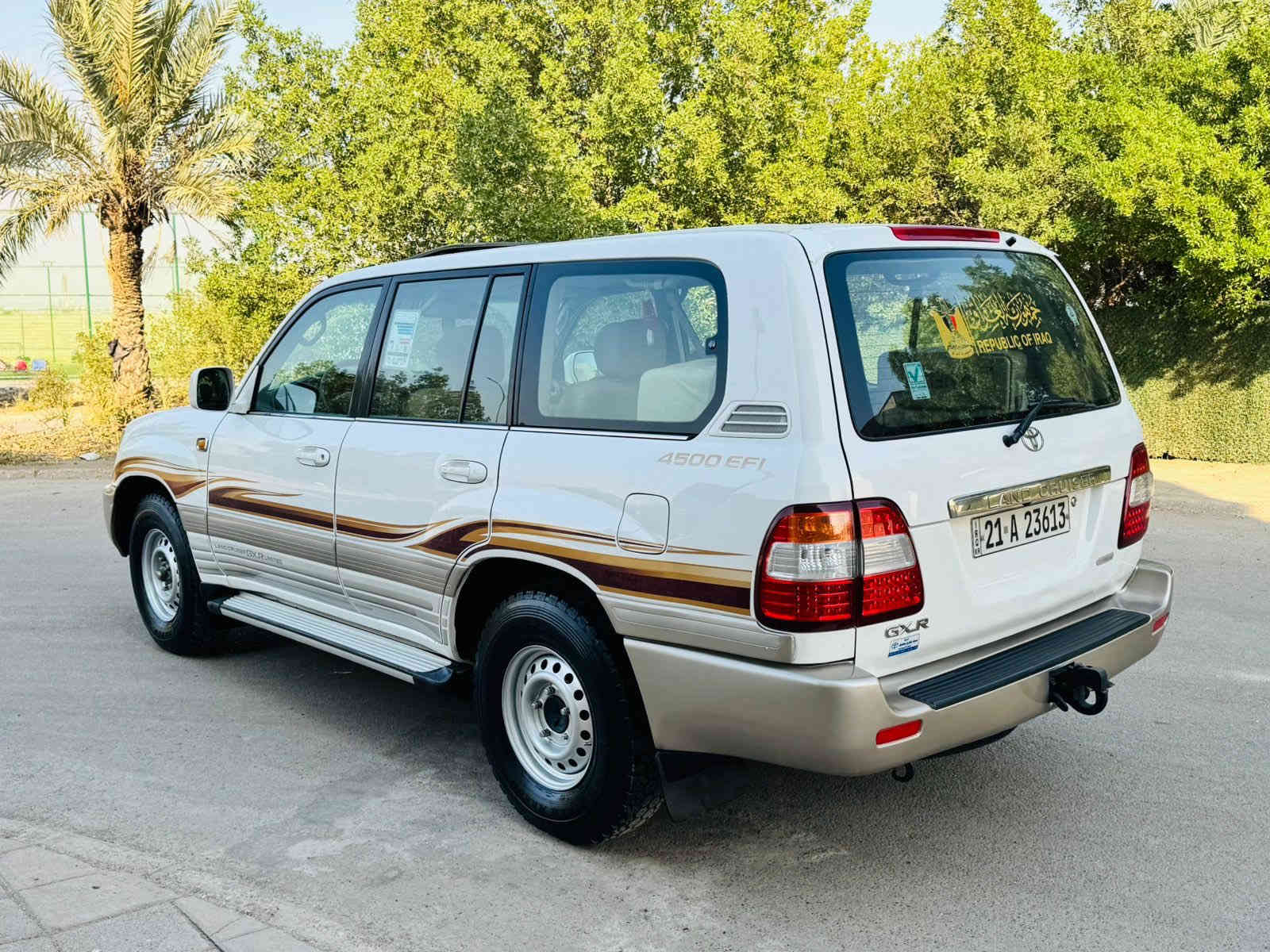 سلام عليكم للبيع لاندكروز 2005 كفاله عامه عده شويه بارد بين البابين وشويه صبغ بل بنيد شبر فقط
السياره جديده بمعنى الكلمة ماشيه 233الف حقيقي
كير محرك صدر تخم تاير تبريد جيد جدا 
السياره جديده منل داخل ومنل خارج فول مواصفات 
فتحة سقف شاشه صاج دبل تانكي فورويل ابريم ام الطفايه 
رقم سليمانيه تحويل مباشر السعر 190ورقه وبيها مجال
عنوان بغداد للاستفسار ***********1
