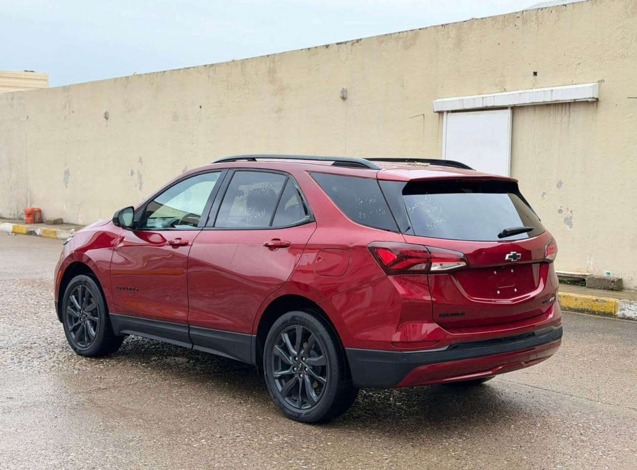 السلام عليكم شوفرليت ايكونوكس 2024 RS بلاك ادشن
CHEVROLET EQUINOX RS 4WD
موديل 2024
محرك 1.5 TURBO 🚀🚀
دفع رباعي (فور ويل بوشة زر - تفصل وتشغل بكيفك) 🕹️
مواصفات RS كاملة:
بصمة تشغيل وباب - شاشة كبيرة - ابل كاربلاي واندرويد اوتو - كاميرا HD - رادار مسار - رادار نقطة عمياء - مانع اصطدام - حساسات خلفية - تشغيل عن بعد - جنطة خلفية كهرباء - كشنات رياضية تطريز أحمر - كشن سائق كهرباء - تبريد قطعتين دبل زون - ويل 19 أسود بلادي - لايتات وفلاجات LED كامل ......
حالة الصبغ والبدن:
سيارة بيها 4 قطع صبغ وتعديل ربع قمارة.
ملاحظة:
الكير مبدل وبشرط التراي للبصرة (شلع، وبك، وتبريد).
تحويل وغرامة بشرط
سيارة جاهزة كير ومحرك بشرط
السعر: [115] ورقة وبيها مجال بسيط
مكان السيارة: أربيل أربيل, العراق


**إذا كنت صاحب هذا الإعلان وتريد حذفه لأي سبب، رجاءا أرسل رسالة إلى الدعم الفني**