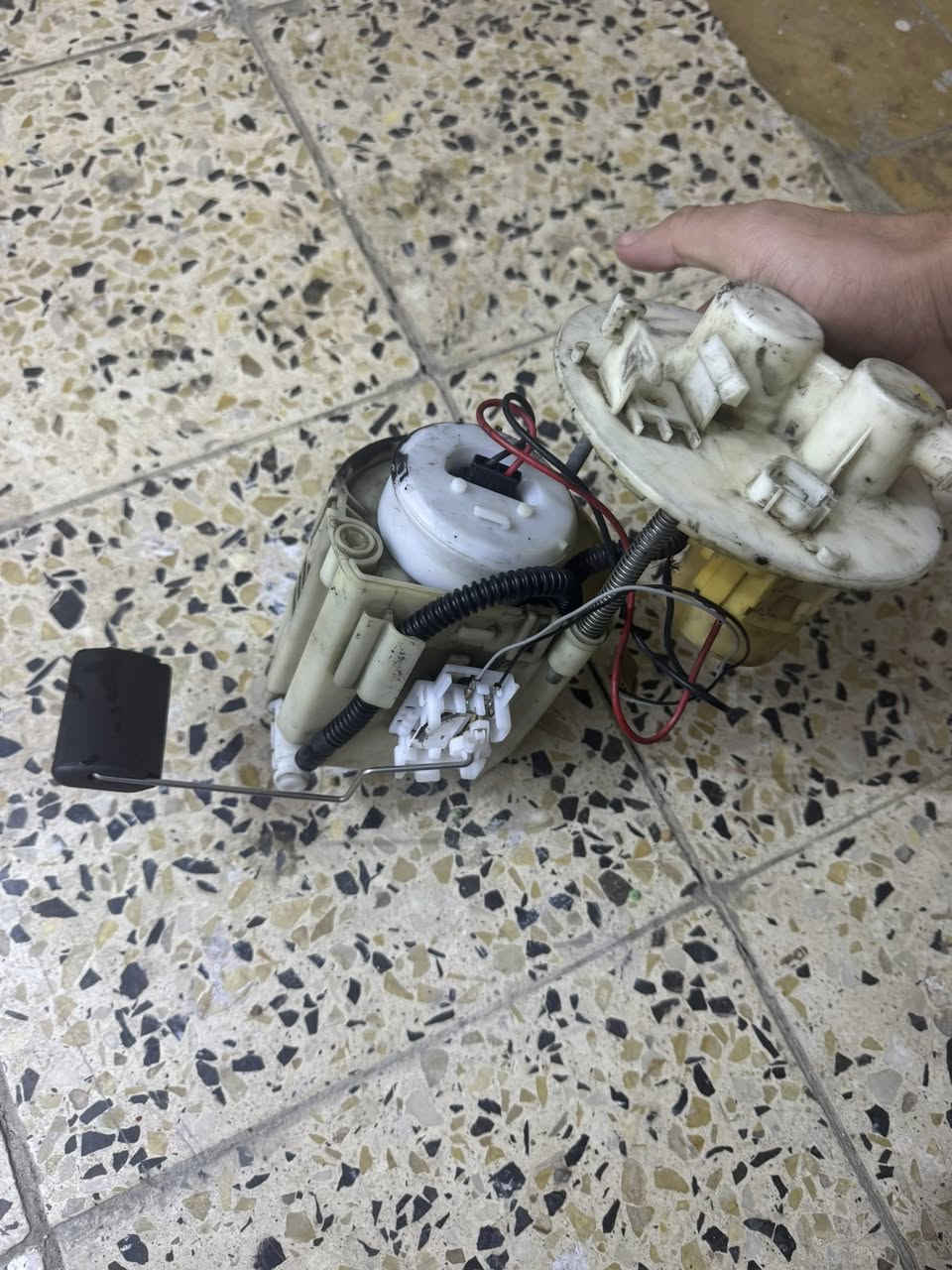 اصليه مال فورتي.  2018 2017 يحتاجلها بس تبديل قبق فوك. ***********
