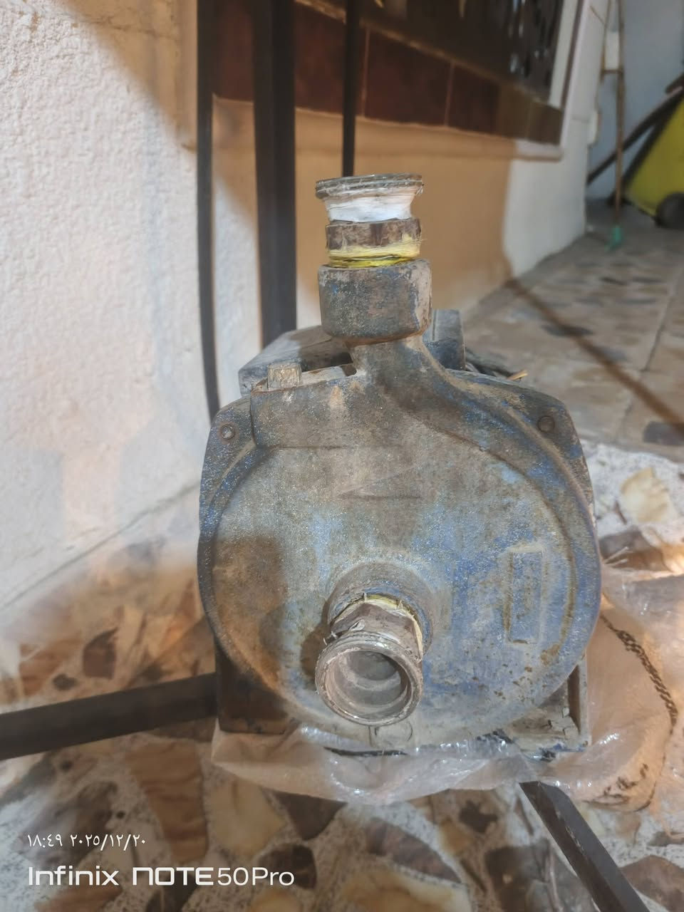 السلام عليكم للبيع ماطور ماء اصلي ملف شركه السعر 50 او بي مجال كامره على الطاقه الشمسيه جديده غير مستخدمه فقط مفحوصه السعر 50 او بيها مجال ***********
