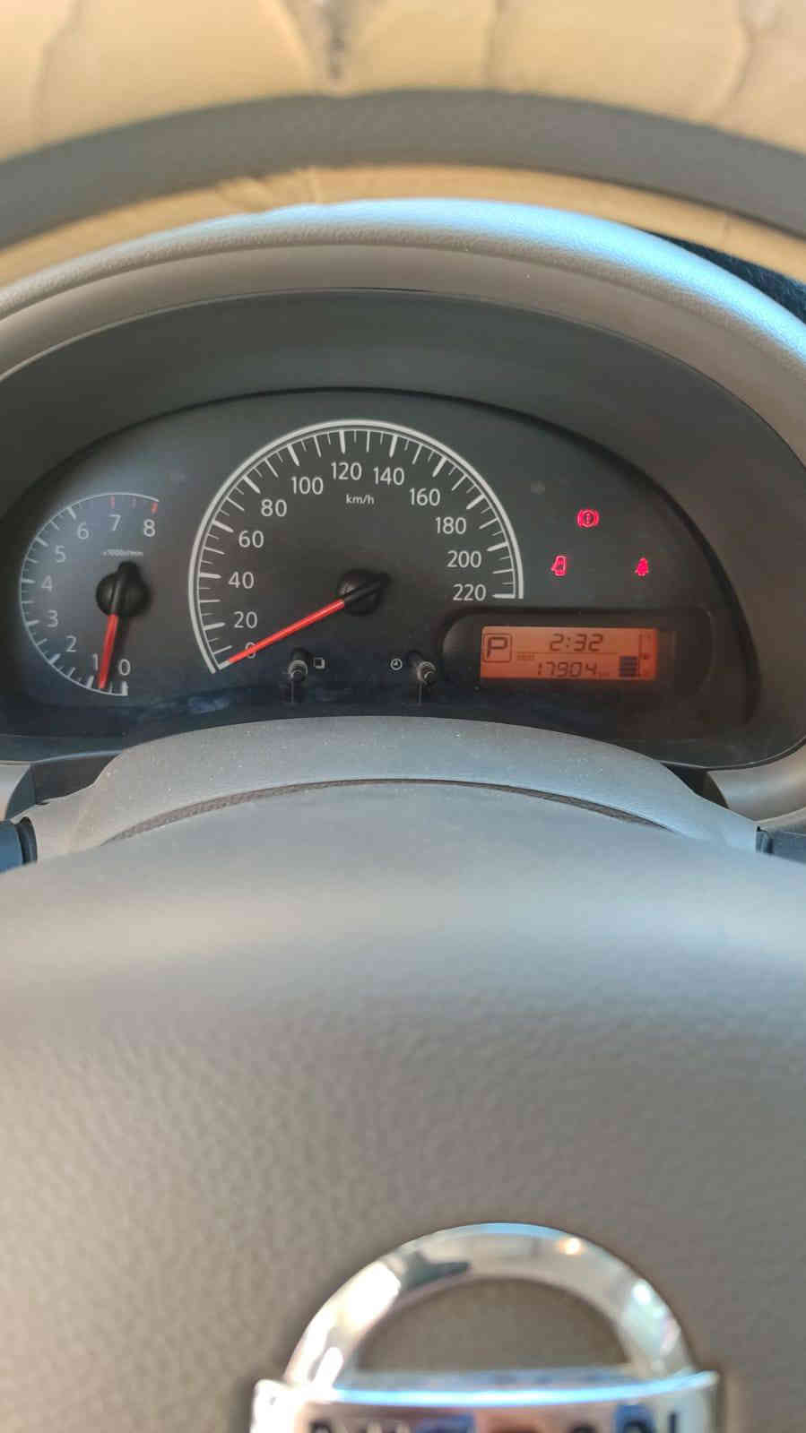 السلام عليكم للبيع نيسان سني هندي موديل 2024 ماشيه 18 ألف كيلو مكفوله كفاله عامه من الصبغ والبارد والشخوط بيه ضمان 5 سنوات من الشركه السعر 130 وبيه مجال مكاني بغداد الاعظميه رقم تليفون ***********
