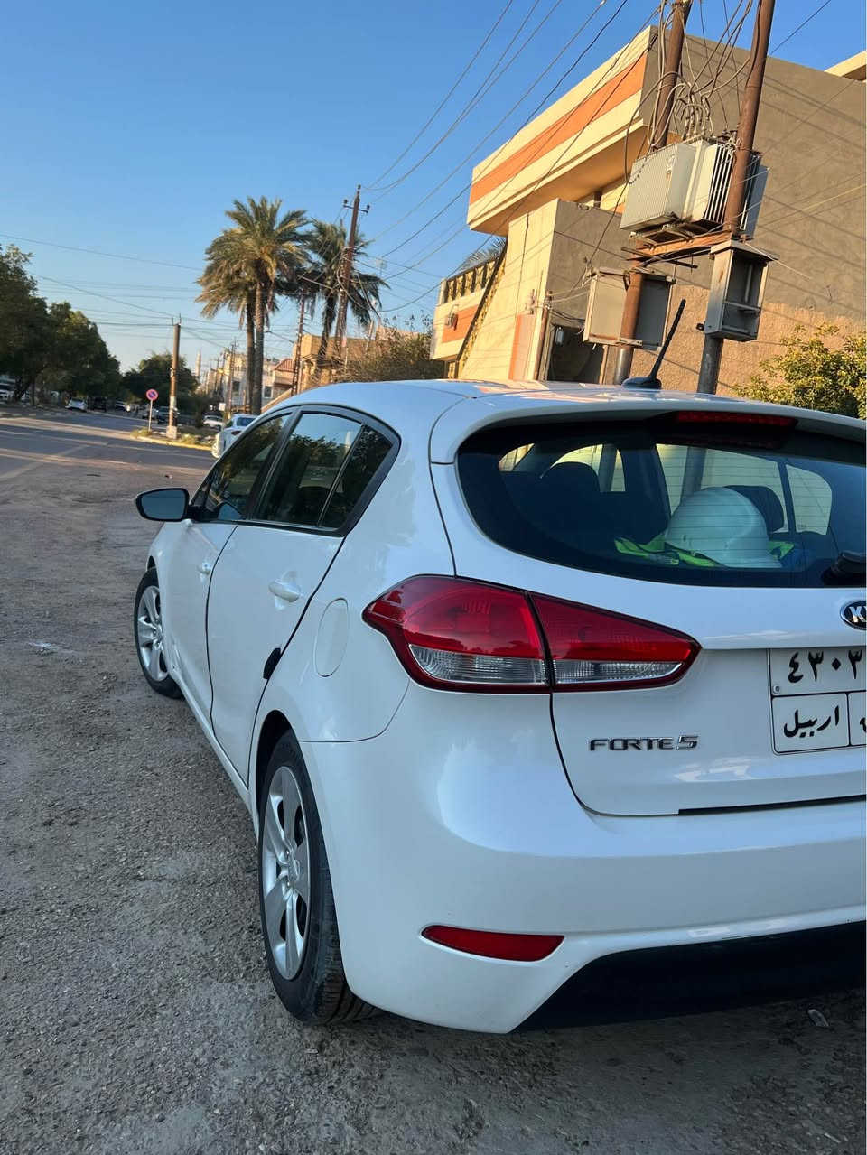 فورتي هاج باك موديل 2016
سيارة جديدة نضيفة على ايدي ماشية 38mil فقط ‼️
محرك 2000 gdi
وارد امريكي 
ضررها 
باب السايق مبدل + جاملغ مصبوغ
تخم تاير جديد
دوشمة داخل جديد
تبريد ثلج 
سيارة كاملة مابيه اي نقص 
اشاير بالمري
مسند متحرك
تحكمات ستيرن
نظام ايكو
رقم اربيل 
السعر 108 ورقة وبيه مجال للشراي 
مكانها بغداد - العامرية 
للتواصل - *********** 
واتساب الاسكندرية, مصر
