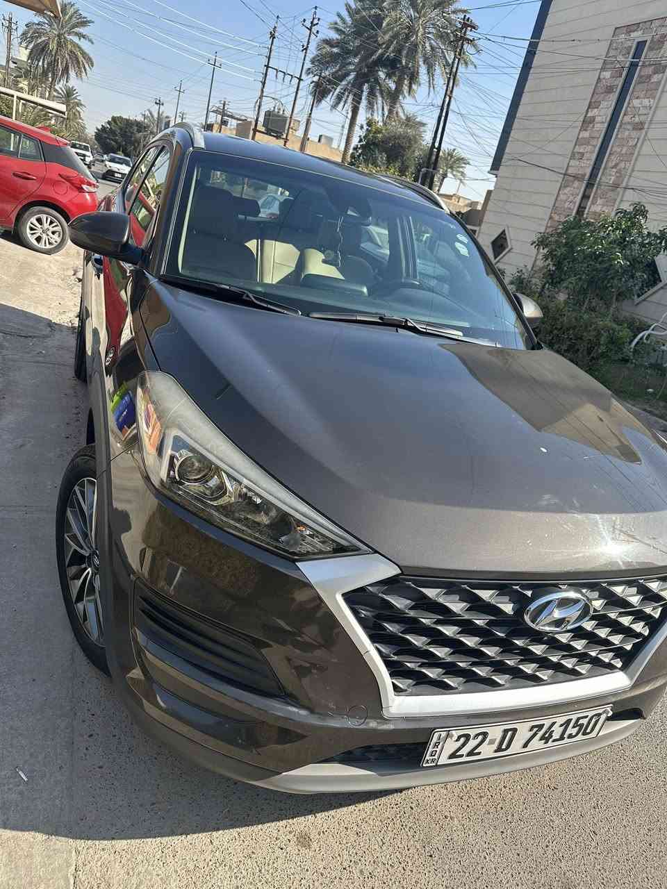 السلام عليكم
توسان ٢٠٢٠ للبيع واارد امريكي 
سيارة ماشية ٤٨ الف ميل
حادثها صندوق خلفي مبدل ومصبوغ السيارة على ايد وحدة من طبت للعراق 
مواصفاتها بصمه رادار جانبي وشاشه كار بلي كشنات كهرباء وسايد بريك بصمه .
هنا بيها بارد وتكحيل بسيط 
بدون ايرباك بجم كبس 
سعر ١٧ الف وبي مجال مكانها بغداد 
***********
