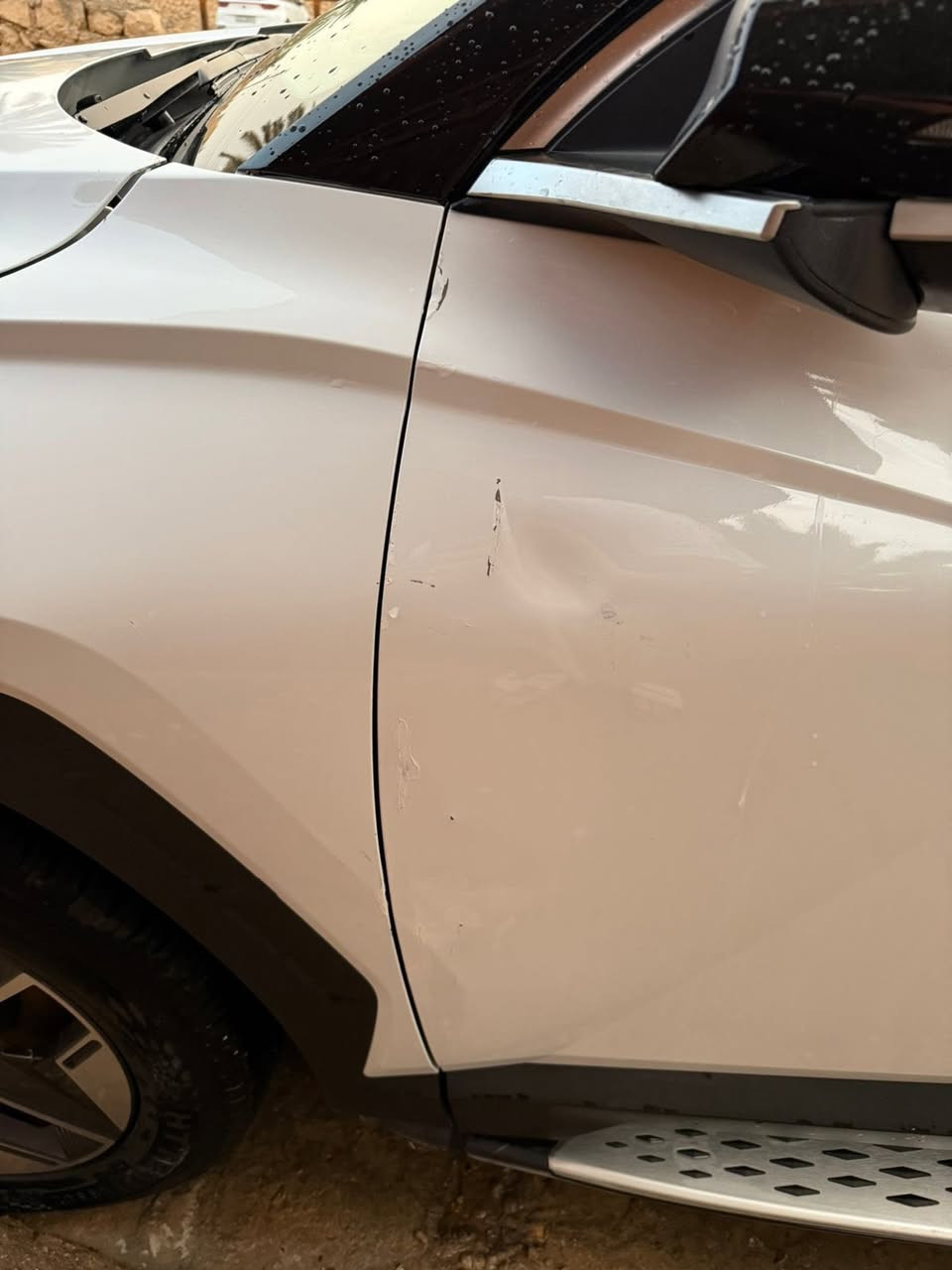 بسعر جداً مناسب جوه السوك
السلام عليكم للبيع 
توسان وارد كوري ٢٠٢٥ فول عدى البنراما. كشنات جلد كهربائي تدفئة تبيرد خزن ميموري  مقاعد خلفية تدفئة تبريد لمس رادارات  محيطية امامي خلفي ٥ كامرات وباقي المواصفات المعروفة الوارد كوري يجي بدون صور حادث حادثها جاملغ السائق مبدل نفس اللون وبنيد صبغ فقط ايرباك دركة فقط بدون شواصي بدون براكيت. محرك 1600 تيربو. 
العنوان بغداد الكرخ 
الخاص مغلق
للتواصل 📞
***********
