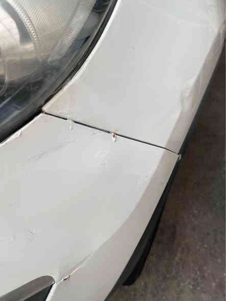 السلام عليكم 

كيا سبورتج 2017 خليجي اللون ابيض وكاله الدوليه العراقيه 

الرقم بغداد الدولي الجديد

بيها بنيد مبدل اصلي وكاله وبارد خفيف بالجنطه 

السياره جاهزه من كلشي 

قماره حديد

فور ويل درايف 

مكينه 2400 دوش 

ويل كروم حجم 18 انج

تبريد خلفي 

مري شفط 

بدات نيكل 

كامره خلفيه 

حساس خلفي

تحكم استيرن 

السياره جديده جدا ورايدها 155$ 

والاتصال ‭0772 769 1007‬

بغداد / الوزيريه بغداد
