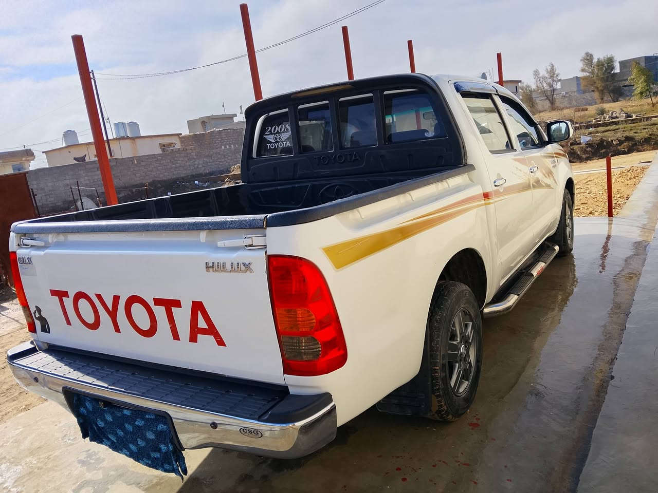 سلام عليكم البيع تويوتا هايلوكس موديل2008 وكالة وا تحويل بي كابون بانزين الستفسار عله رقم ***********0
