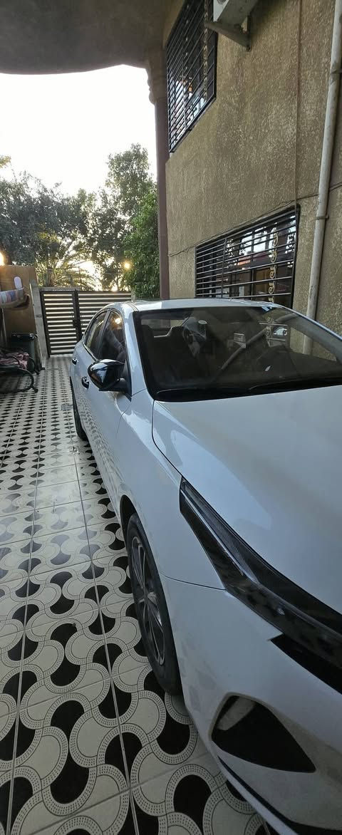 سلام عليكم
K3 

  مديل 2024 

خليجي

الرقم بغداد

العداد. ٤٨ الف كيلو 

مكفوله عدى رصعه كد اربع اصابع بلجاملغ الخلفي فقط 

المواصفات   

✅️فتحة

✅️شاشه كامرة 

✅️تبريد لمس 

✅️بصمه أبواب و بصمه تشغيل

✅️شاحن واير لس 

✅️شاحن تايب سي شحن سريع 

✅️كير طياره  

✅️شاشه بالكير

✅️لايت لد زينون 3 عدسات متحركة + الخلفي هم لد متصل 

✅ أشاير لكزس️ متحركة 

✅المري الجانبية بيها ️اشاير + هيترات 

✅️صندوك ذكي بصمة 

✅️كشنات جلد اسود  

✅️سايد بريك بصمة

✅️أوتو هولد (auto hold)

✅️درايف مود 4 وضعيات

✅️(sport+eco+smart+comfor t 

السعر ١٤٨ . ورقه وبيهه مجال بسيط

مكاني بغداد
***********
