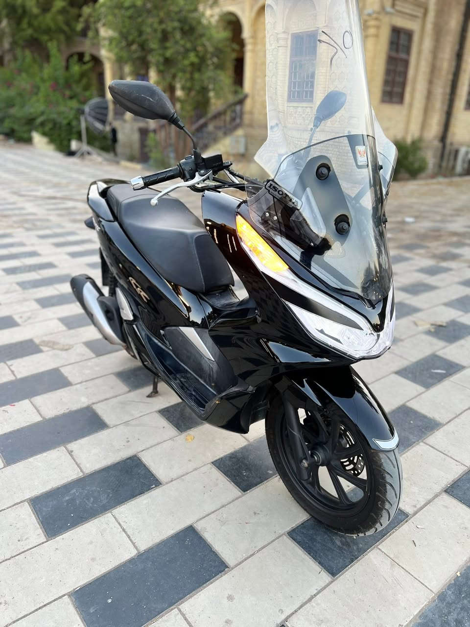السلام عليكم PCX جيل الثالث ياباني اصلي دراجه وكاله ماشيه 35 دراجه جديده لوك برغي ممفتوح بيه شلعه معدل فول حساس ازدحام حساس ستان كله شغال بصمه دكمتين. جي اف. الأصلي دراجه مال جناي تتعب كول جديده فول مكفوله كفاله عامه السعر مليون 950 الهاتف ***********

