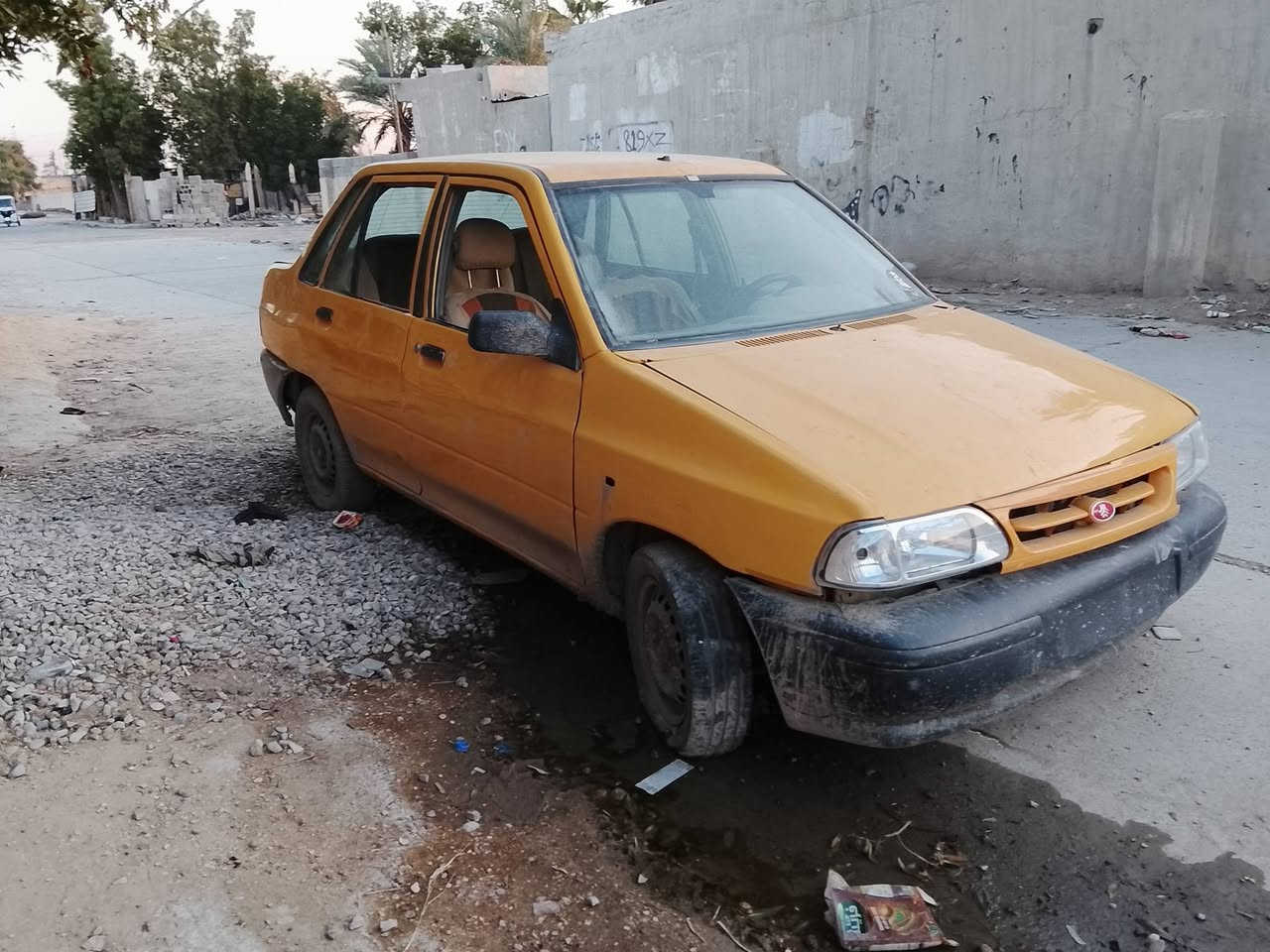 اسلام عليكم سايبه للبيع موديل 2012
مصبوغه صبغ عام عوزه فقط تاير وباتري رقمه احمر  مكاني بغداد مدينه الصدر 
الرقم. ***********
