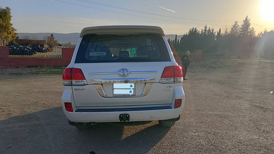 مۆدێل 2008مواسەفات لێگزز سلاید 
تەنها یەک پەڵەی بچووک بۆیاغ *********** السليمانية, العراق
