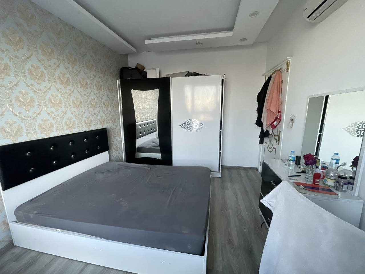 تخم السرير اصلي كامل للبيع
For sale.
WhatsApp: ***********
