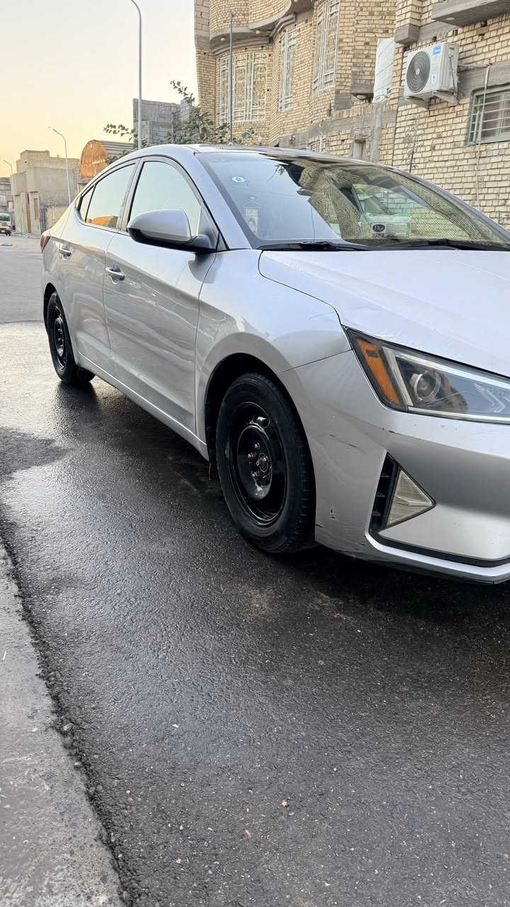 سلام عليكم النترا 2020  وارد امريكي فول مواصفات بصمه_فتحه_تدفئات بالكشن _رادارات
رقم الجديد بصره بسمي  السياره 
سياره طابه كلين وبالعراق فقط بيهه طخات وبارد
وبقيه السياره كفاله مكينه وكير وسياره جاهزة وحلوه 
مكاني البصره
سعر 132$
رقمي
***********
